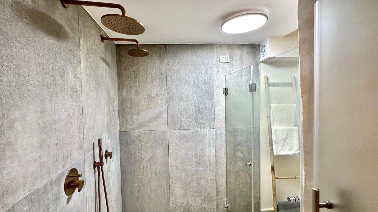 Knight House Akko Apartment Bagian luar foto